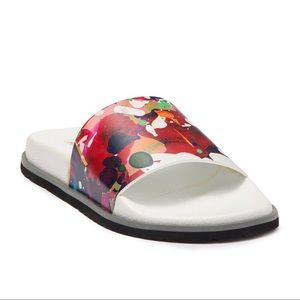 Robert Graham Monaco Floral leather slide